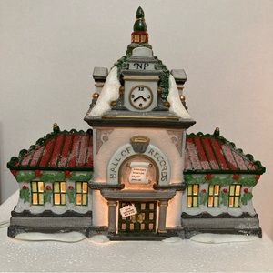 Department 56 “Hall Of Records”. North Pole Series. Heritage Village Collection.